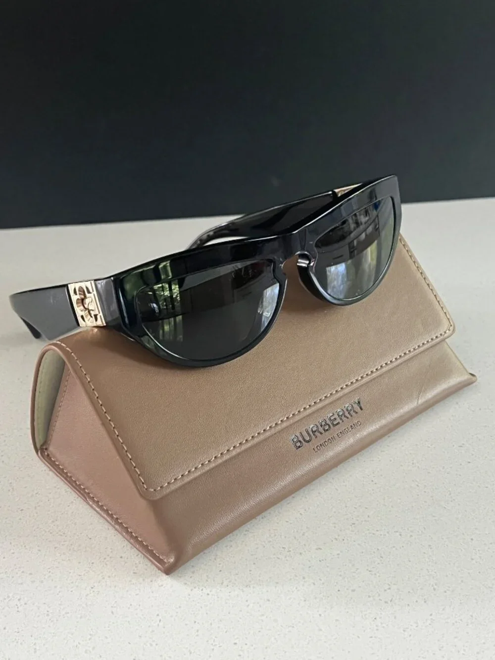 Burberry BE4422U cat eye black sunglasses